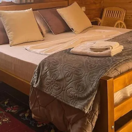 Amla “ “ 招待所 *